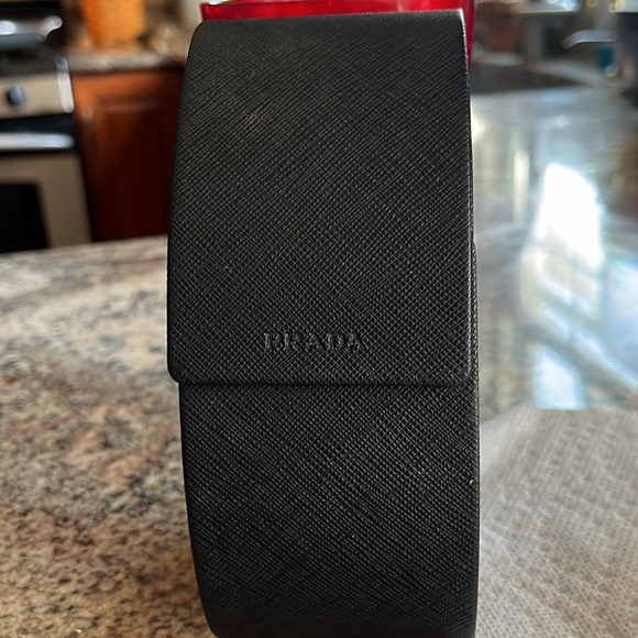 Prada sunglasses-NEW - Picture 8 of 8